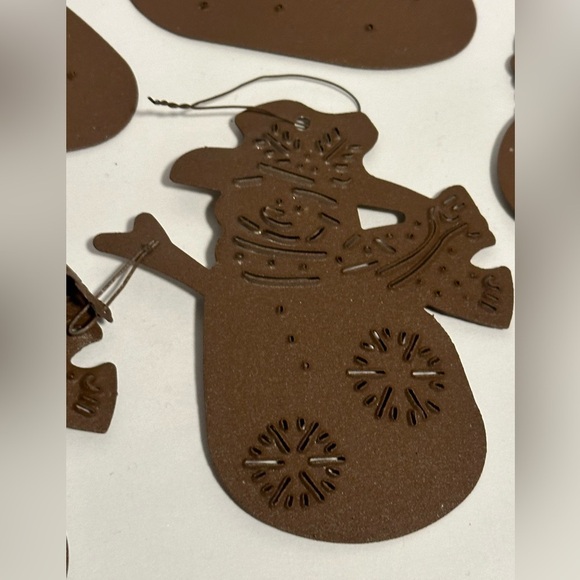 Rustic Metal Ornaments and Garland - Picture 5 of 16